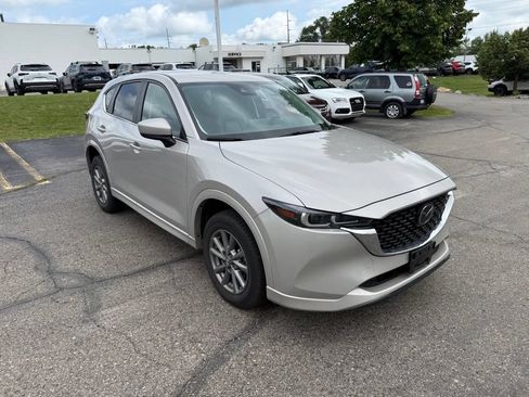 Used 2025 MAZDA CX-5 AWD 2.5 S w/ Select Package image 4
