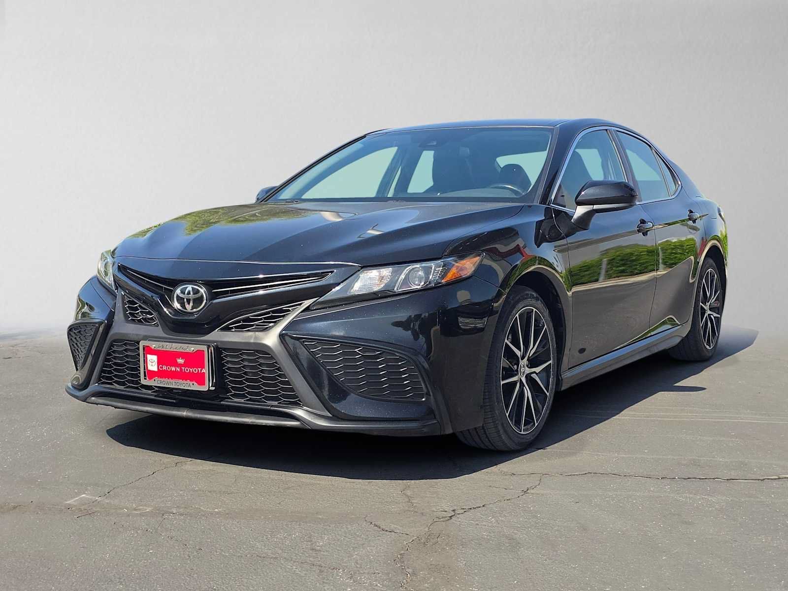 Used 2021 Toyota Camry SE FWD image 7