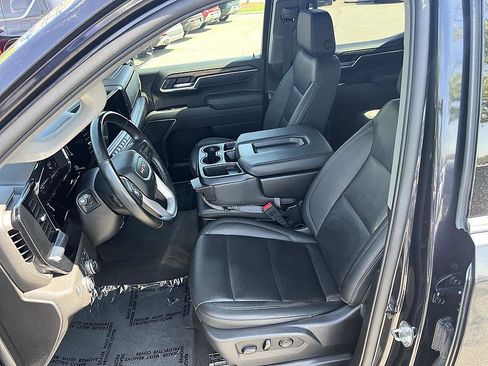Used 2025 GMC Sierra 1500 SLT image 13