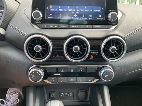 Used 2025 Nissan Sentra SV FWD image 21