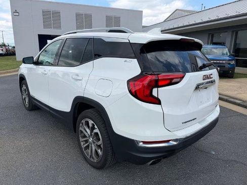 Used 2019 GMC Terrain SLT w/ Preferred Package AWD/4WD image 3