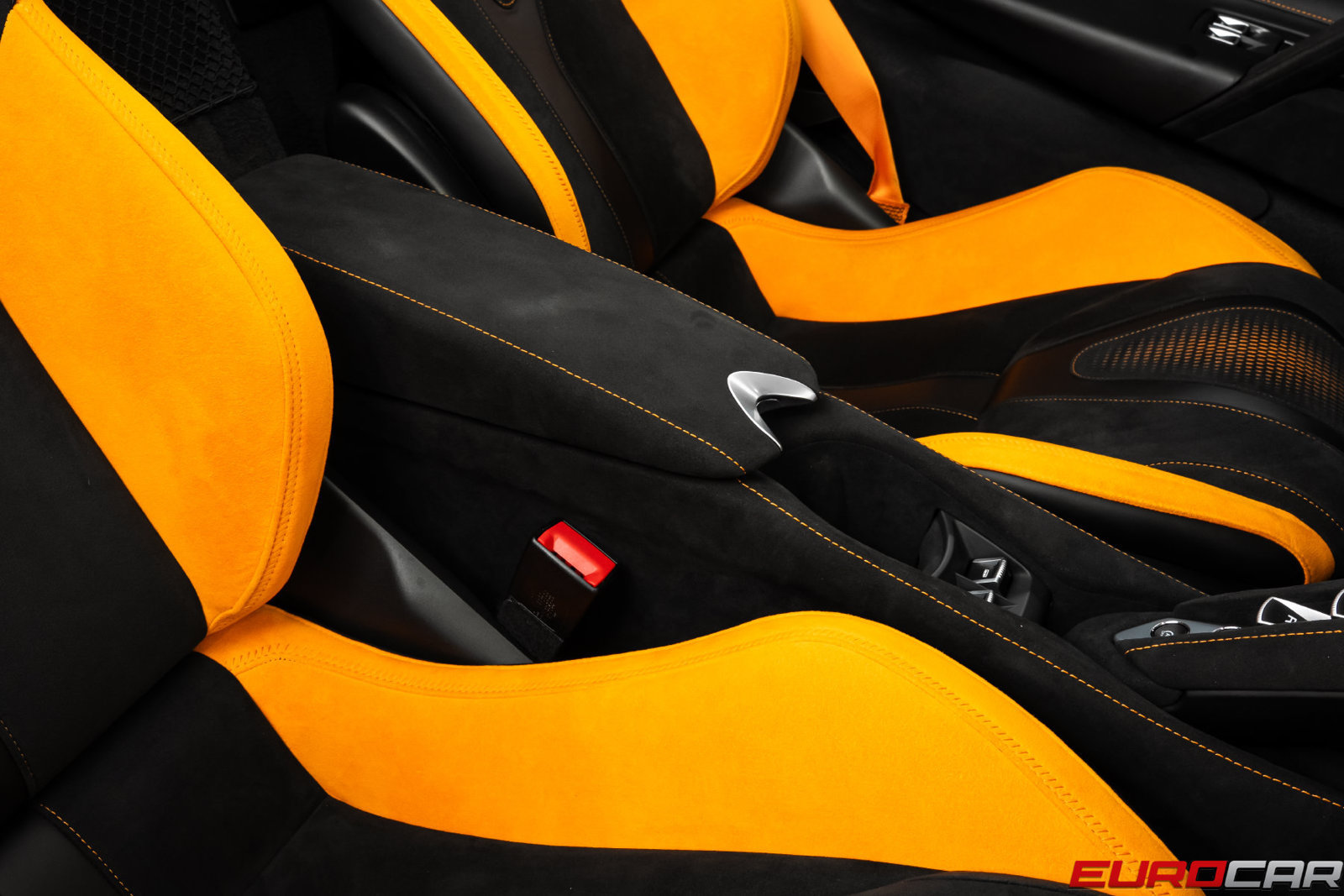 Used 2026 McLaren 750S Spider RWD image 36