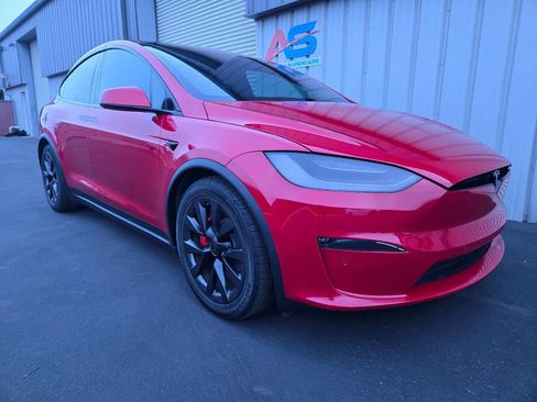 Used 2022 Tesla Model X image 14
