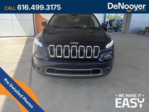 Used 2016 Jeep Cherokee Limited AWD/4WD image 8