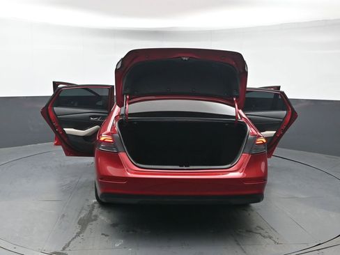 Certified 2023 Honda Accord EX image 51