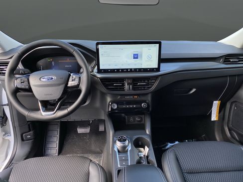 New 2025 Ford Escape SE w/ Class II Trailer Tow Package FWD image 5