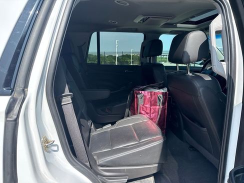 Used 2019 Chevrolet Tahoe Premier RWD image 10