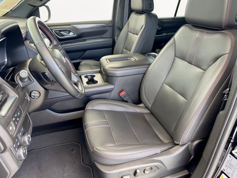 Used 2024 Chevrolet Tahoe RST w/ Luxury Package AWD/4WD image 5