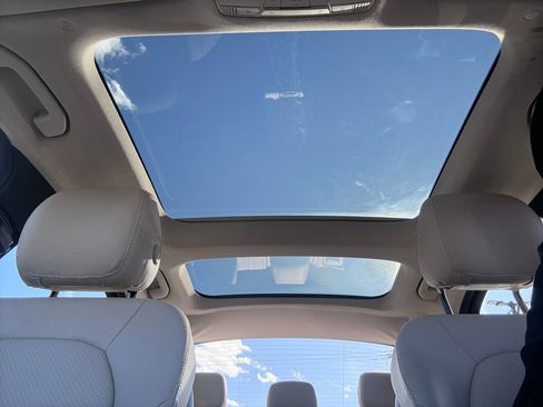 Used 2019 Mercedes-Benz C 300 4MATIC Sedan image 47