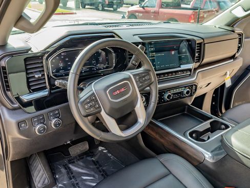 Used 2025 GMC Sierra 3500 SLT w/ Texas SLT Premium Package image 17