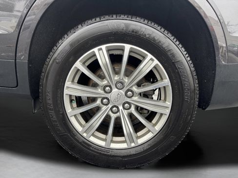 Used 2018 Cadillac XT5 Luxury w/ Driver Awareness Package image 7