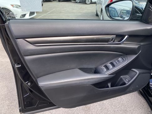 Used 2022 Honda Accord Sport image 13