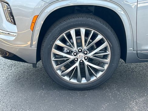 New 2026 Buick Enclave Avenir image 11