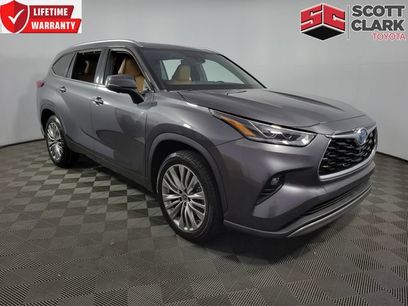 Used 2023 Toyota Highlander Platinum