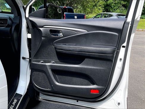 Used 2021 Honda Ridgeline Sport image 26