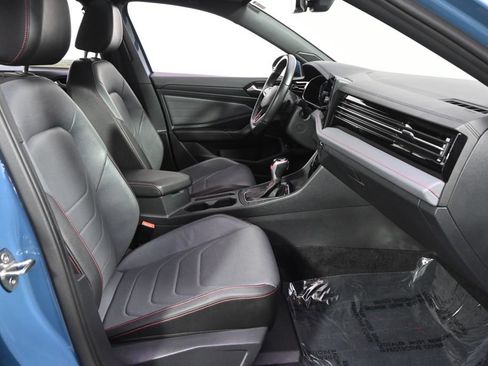 Used 2025 Volkswagen Jetta GLI Autobahn FWD image 16