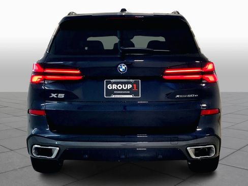 New 2026 BMW X5 xDrive50e image 4