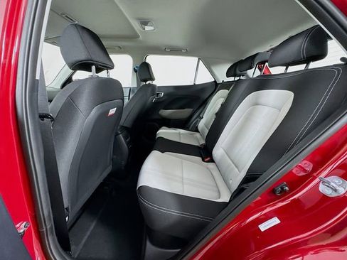 New 2026 Hyundai Venue FWD image 38