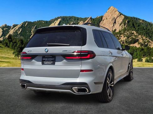 Used 2023 BMW X7 xDrive40i w/ M Sport Package AWD/4WD image 5