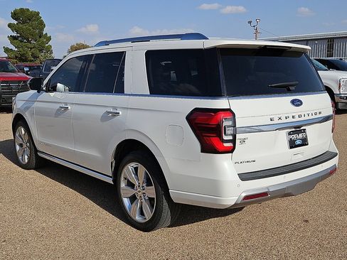 Used 2023 Ford Expedition Platinum RWD image 7
