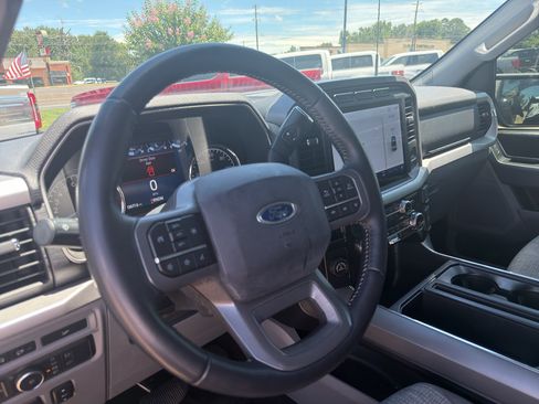 Used 2022 Ford F150 XLT w/ Equipment Group 302A High RWD image 12