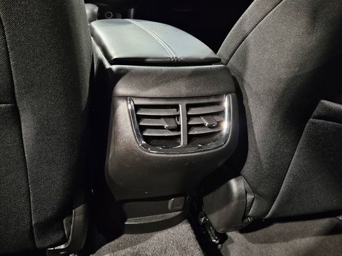 Used 2024 Chevrolet Malibu LT image 37