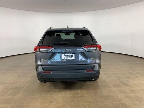 Used 2025 Toyota RAV4 LE AWD/4WD image 10