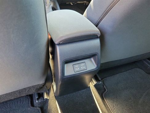 Used 2024 Toyota Corolla LE image 11