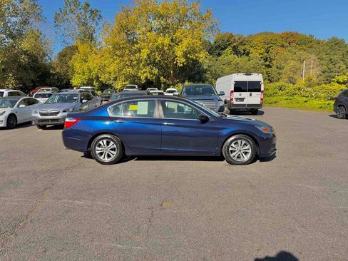 Used 2013 Honda Accord LX image 8
