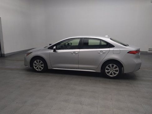 Used 2023 Toyota Corolla LE image 3