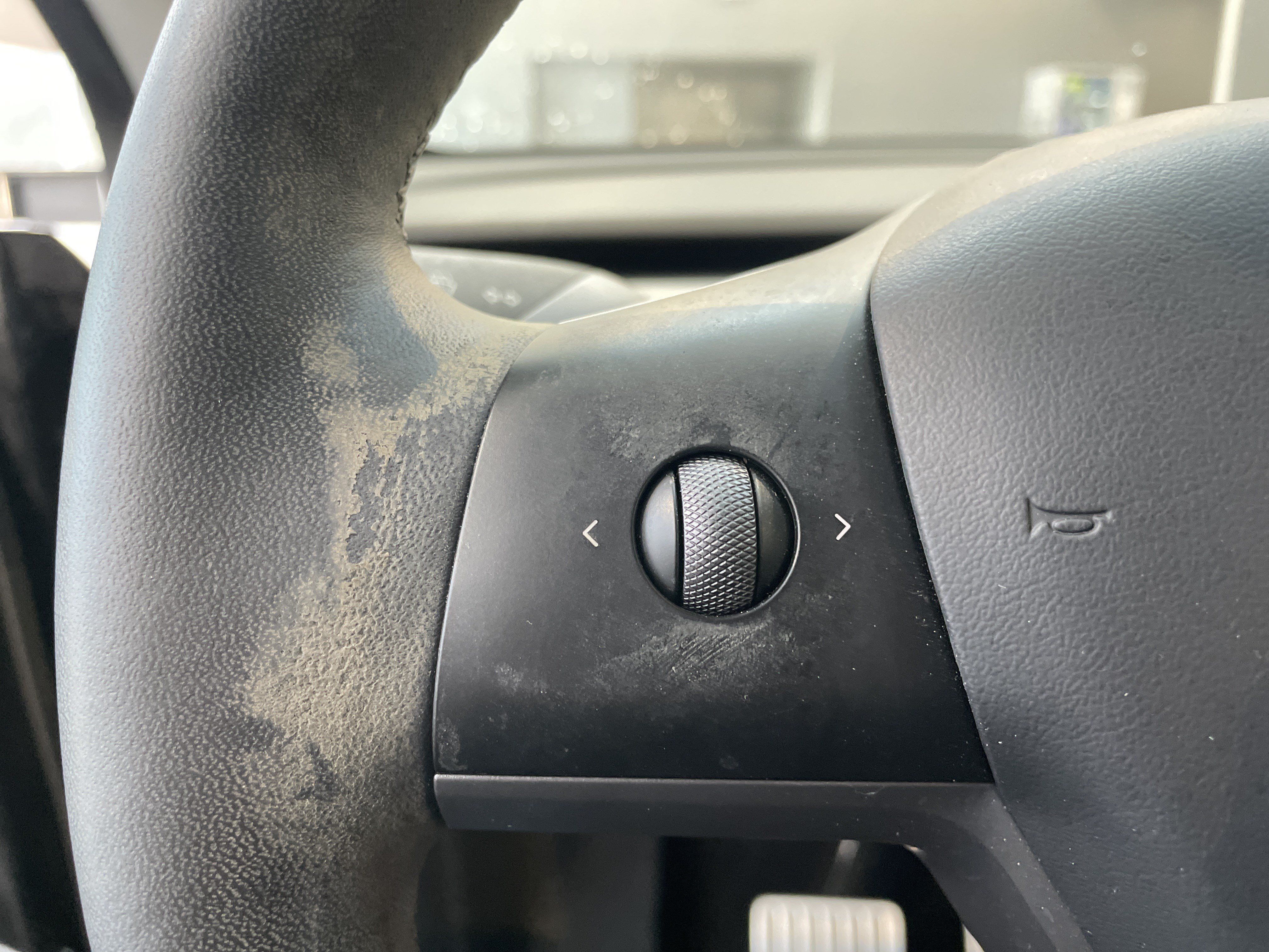 Used 2023 Tesla Model Y Long Range AWD/4WD image 18