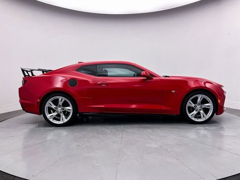 Used 2019 Chevrolet Camaro SS image 16