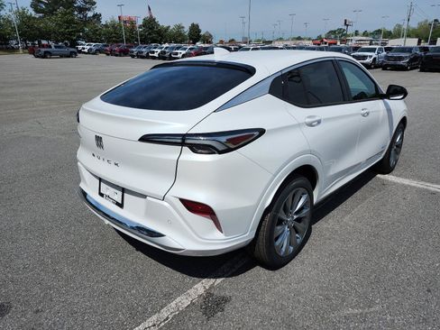 New 2026 Buick Envista Avenir FWD image 3