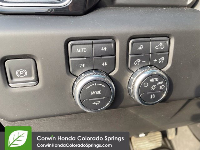 Used 2022 GMC Sierra 1500 Denali AWD/4WD image 19