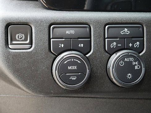 Used 2023 Chevrolet Silverado 1500 LT image 26