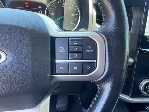 Used 2024 Ford Expedition XLT AWD/4WD image 24
