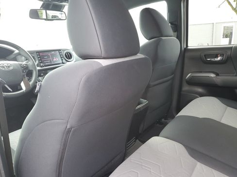 Certified 2023 Toyota Tacoma TRD Off-Road AWD/4WD image 14