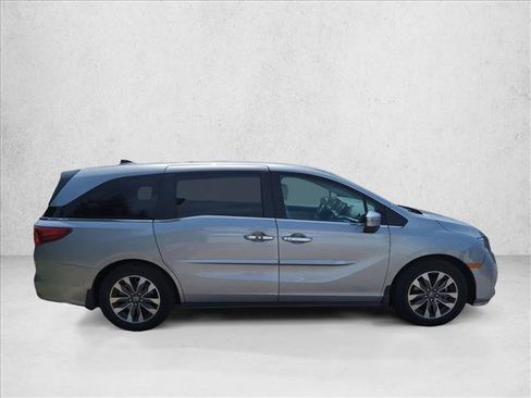 Used 2024 Honda Odyssey EX-L image 4