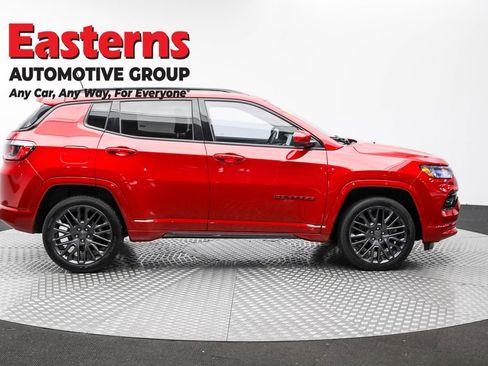 Used 2023 Jeep Compass Limited image 4
