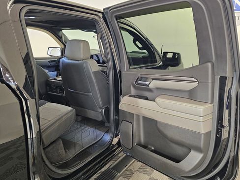 Used 2022 Chevrolet Silverado 1500 ZR2 w/ Technology Package AWD/4WD image 31