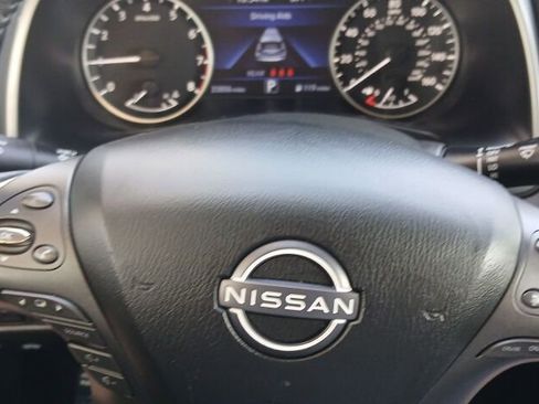 Used 2023 Nissan Murano SV image 12