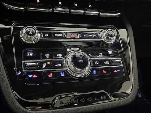 Used 2020 Lincoln Corsair Reserve w/ Equipment Group 202A image 15