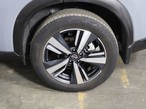 Used 2023 Nissan Rogue SL FWD image 42
