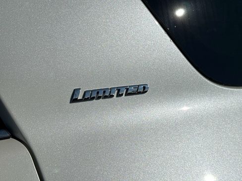 Used 2022 Toyota 4Runner Limited image 8