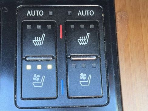 Used 2017 Lexus RX 350 AWD w/ Premium Package image 23