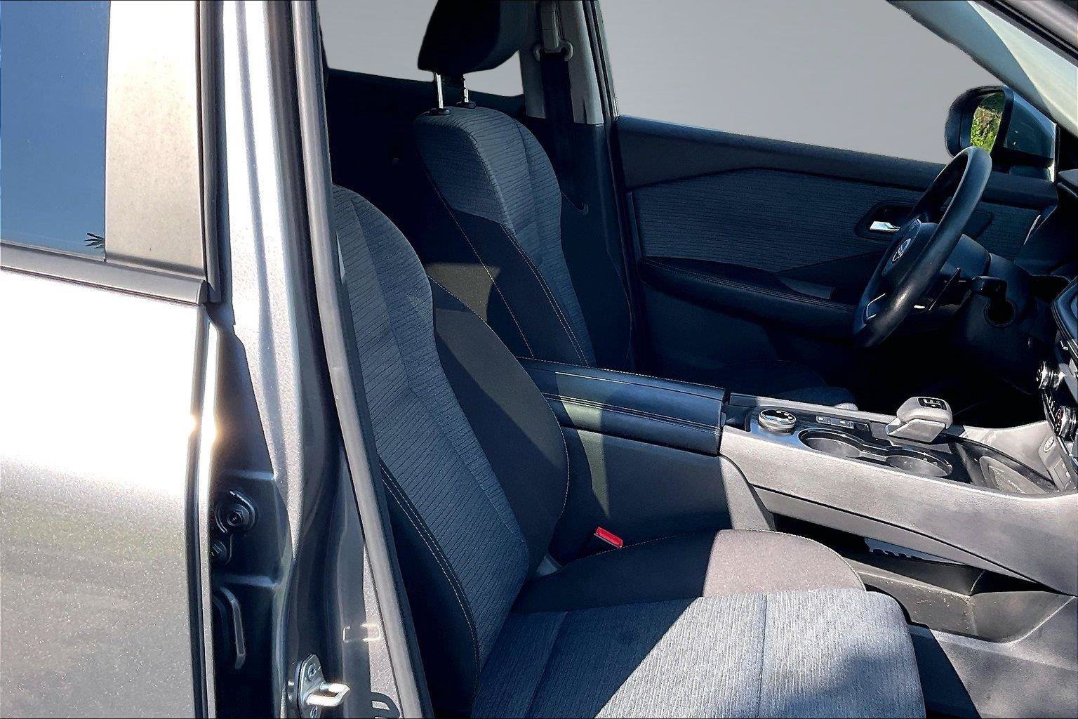 Certified 2023 Nissan Rogue SV AWD/4WD image 7