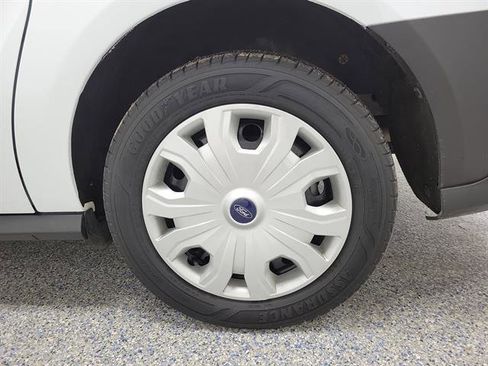 Used 2020 Ford Transit Connect XL image 5