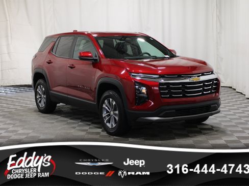 Used 2025 Chevrolet Equinox LT FWD image 1
