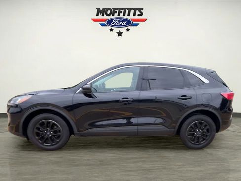 Used 2021 Ford Escape SE w/ Convenience Package AWD/4WD image 2