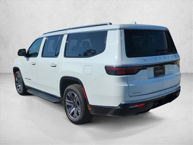 Used 2023 Jeep Wagoneer L Series II AWD/4WD image 8